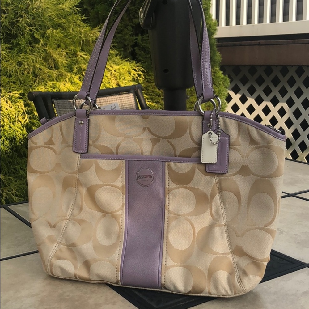 Coach Sis Pocket tote Light Khaki and Lavender